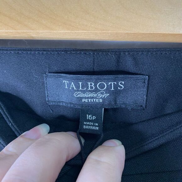 Talbots Heritage Pleated Slim Straight Dress Pant Womens Size 16P Black NWT $109 - Picture 6 of 9